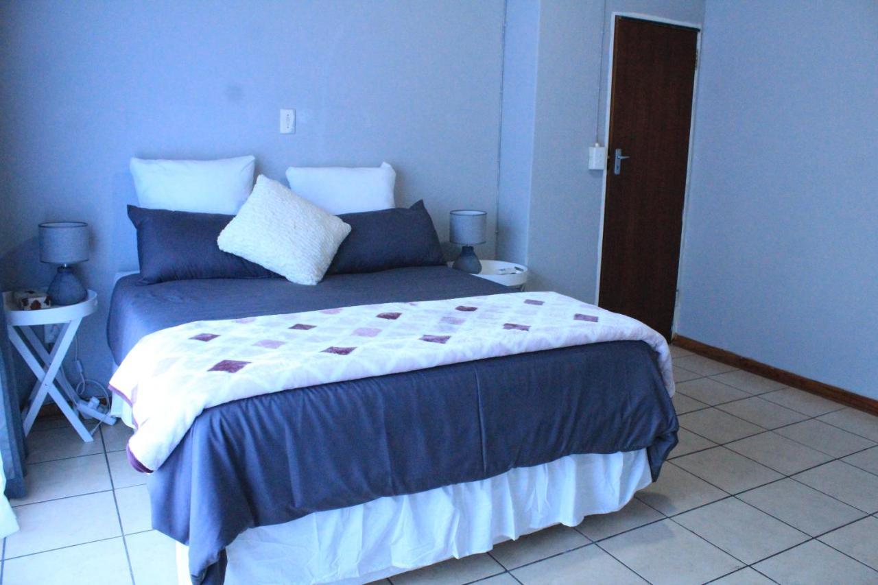 Meyiwa Guest Palace Newcastle Exterior foto